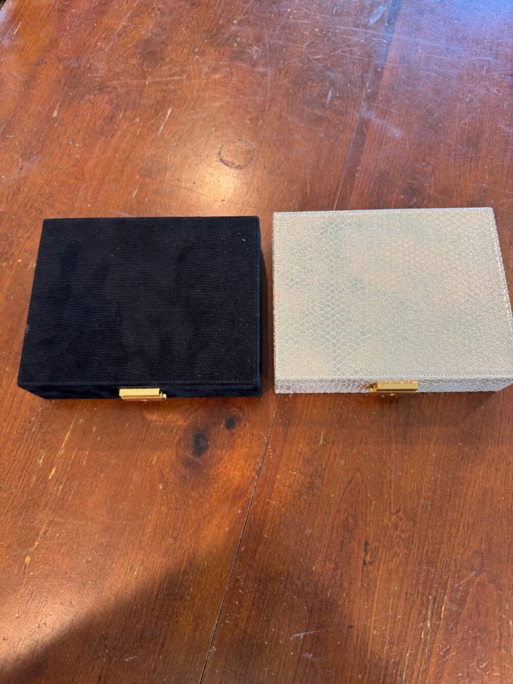 Sambar Clutch (Set of 2)